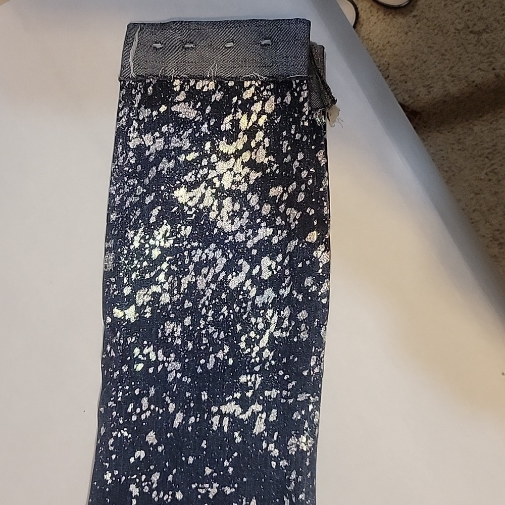 Level 99 Metallic Sprayed Paint Mid Rise Jeans - Picture 6 of 6